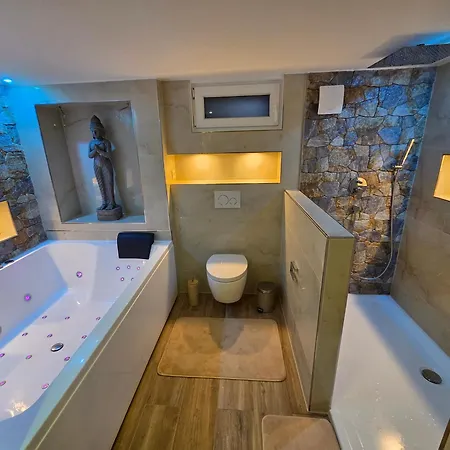 Exklusive Nahe Phantasialand & Koeln I Xl-bett & Wellness Kerpen (North Rhine-Westphalia)